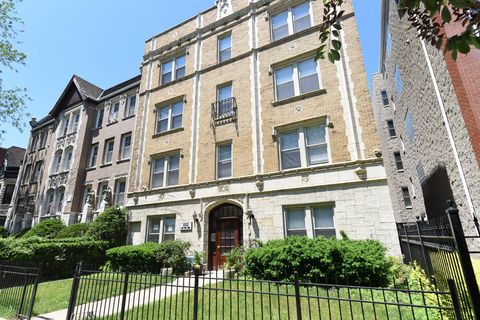 640 W WRIGHTWOOD Avenue 107 Chicago IL 60614