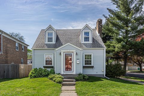 Tiny photo for 9200 S St. Louis Avenue, Evergreen Park, IL 60805 (MLS # 12614692)