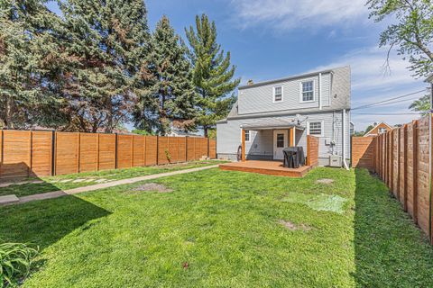 Tiny photo for 9200 S St. Louis Avenue, Evergreen Park, IL 60805 (MLS # 12614692)