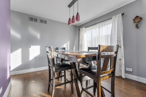 Tiny photo for 897 N Camden Lane, South Elgin, IL 60177 (MLS # 12493106)