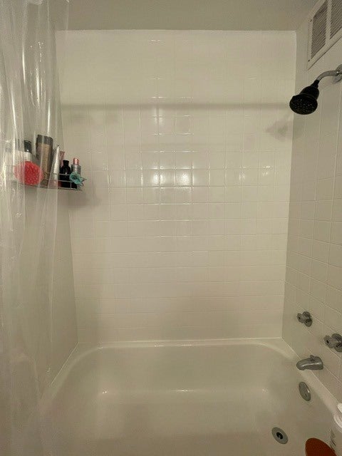 Tiny photo for 1 E Scott Street #2007, Chicago, IL 60610 (MLS # 12724173)