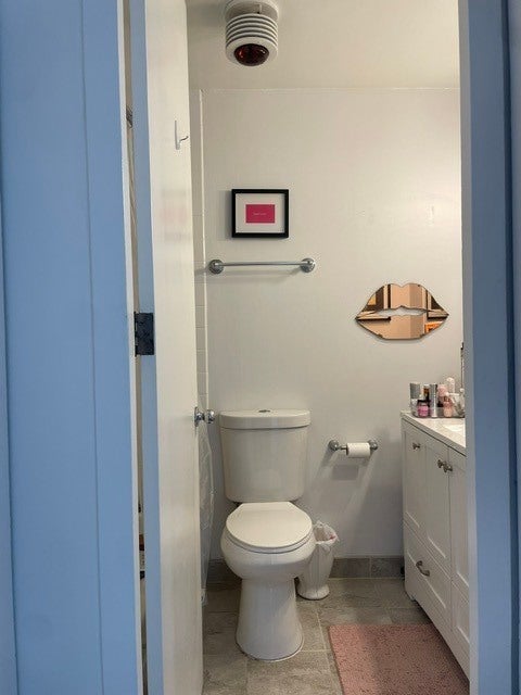 Tiny photo for 1 E Scott Street #2007, Chicago, IL 60610 (MLS # 12724173)