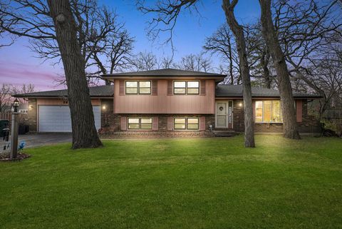 A home in West Chicago