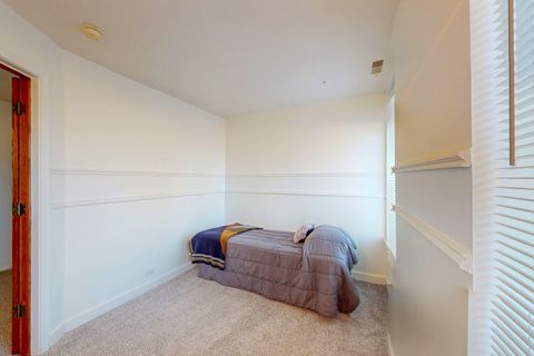 Tiny photo for 120 Lakeview Drive #110, Bloomingdale, IL 60108 (MLS # 12570108)