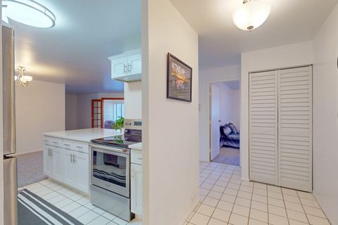 Tiny photo for 120 Lakeview Drive #110, Bloomingdale, IL 60108 (MLS # 12570108)