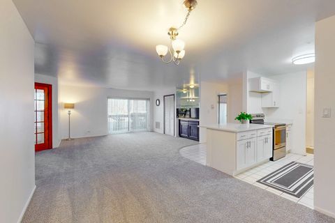 Tiny photo for 120 Lakeview Drive #110, Bloomingdale, IL 60108 (MLS # 12570108)