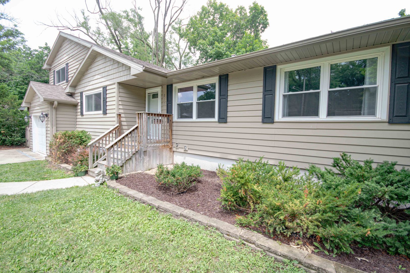 Photo 1 of 25 — 217 Delcy Drive, DeKalb, IL 60115