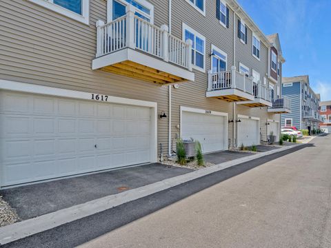 Tiny photo for 1617 Albany Street, Grayslake, IL 60030 (MLS # 12472680)