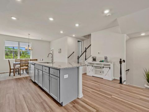 Tiny photo for 1617 Albany Street, Grayslake, IL 60030 (MLS # 12472680)