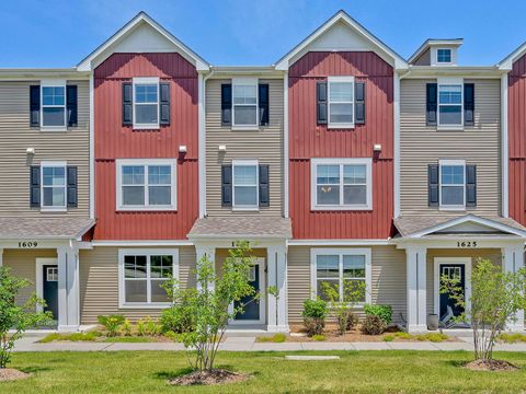 1617 Albany Street Grayslake IL 60030