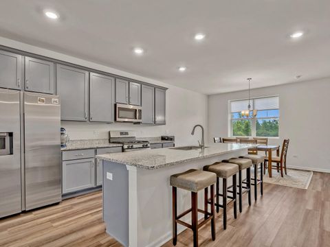 Tiny photo for 1617 Albany Street, Grayslake, IL 60030 (MLS # 12472680)