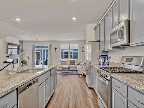Tiny photo for 1617 Albany Street, Grayslake, IL 60030 (MLS # 12472680)