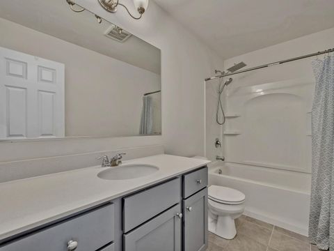 Tiny photo for 1617 Albany Street, Grayslake, IL 60030 (MLS # 12472680)