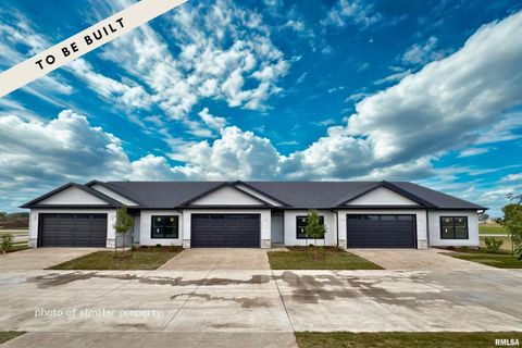Photo of 1704 REDBUD Circle #101, Eldridge, IA 52748 (MLS # QC4268046)