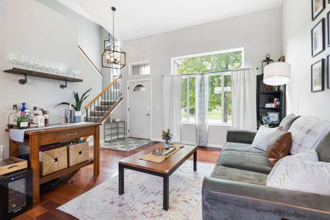 Tiny photo for 36253 N Bridlewood Avenue, Gurnee, IL 60031 (MLS # 12496436)