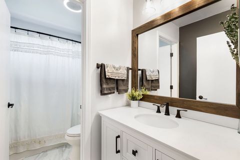 Tiny photo for 36253 N Bridlewood Avenue, Gurnee, IL 60031 (MLS # 12496436)