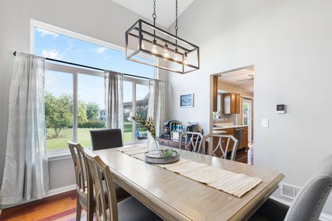 Tiny photo for 36253 N Bridlewood Avenue, Gurnee, IL 60031 (MLS # 12496436)