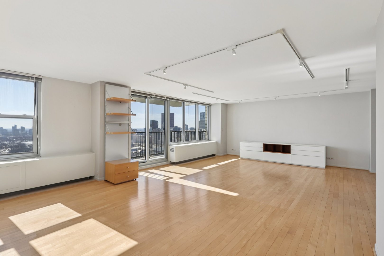 400 E Randolph Street 3719-20