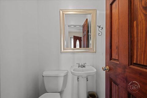 Tiny photo for 401 E Side Drive, Geneva, IL 60134 (MLS # 12594741)