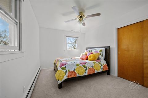 Tiny photo for 401 E Side Drive, Geneva, IL 60134 (MLS # 12594741)