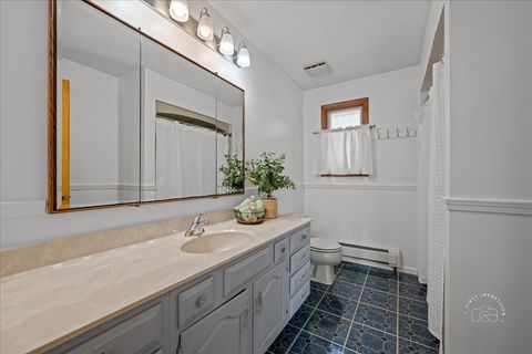 Tiny photo for 401 E Side Drive, Geneva, IL 60134 (MLS # 12594741)