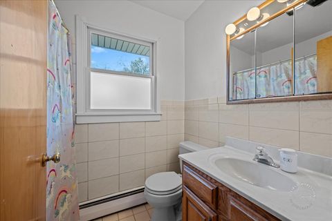 Tiny photo for 401 E Side Drive, Geneva, IL 60134 (MLS # 12594741)