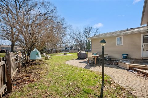 Tiny photo for 401 E Side Drive, Geneva, IL 60134 (MLS # 12594741)