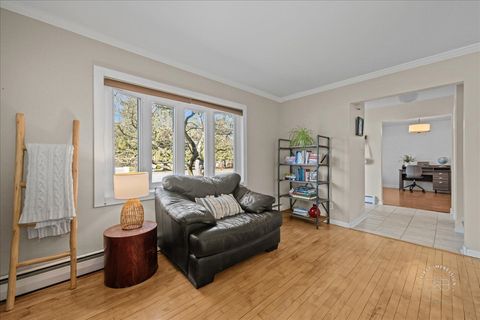 Tiny photo for 401 E Side Drive, Geneva, IL 60134 (MLS # 12594741)