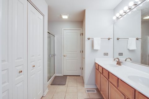 Tiny photo for 2889 Peachtree Circle, Aurora, IL 60502 (MLS # 12602329)