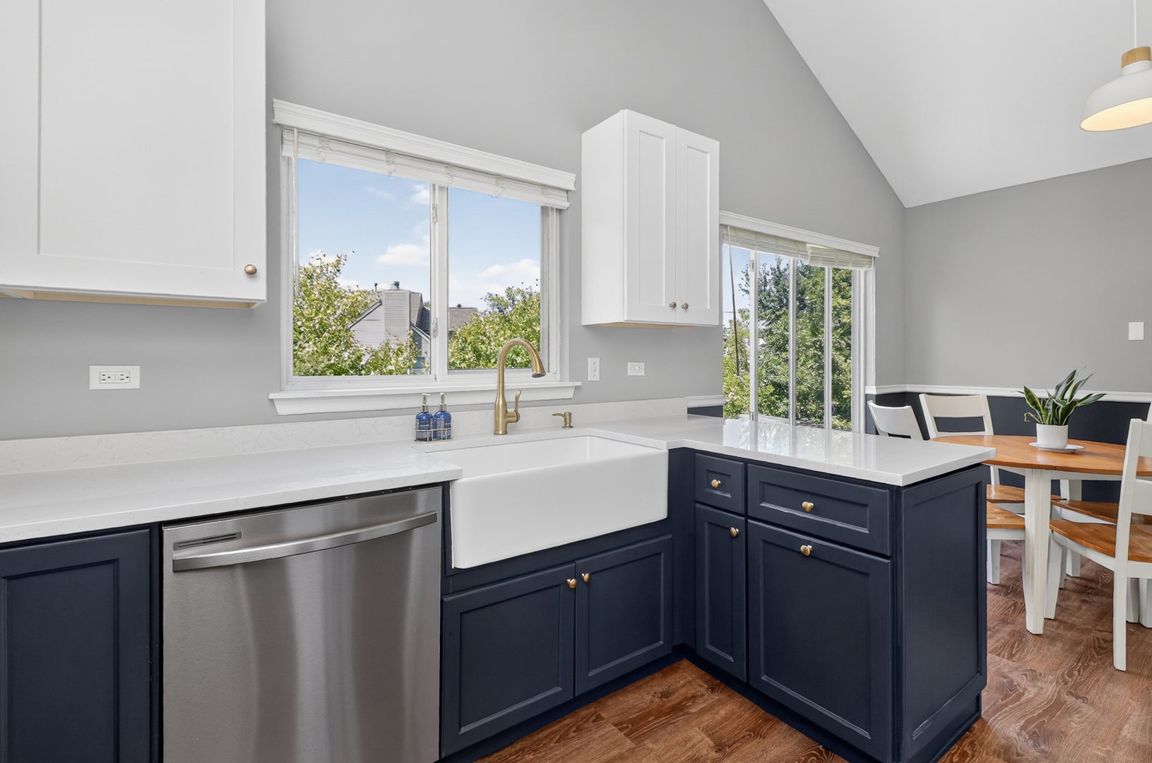 255 Penny Lane