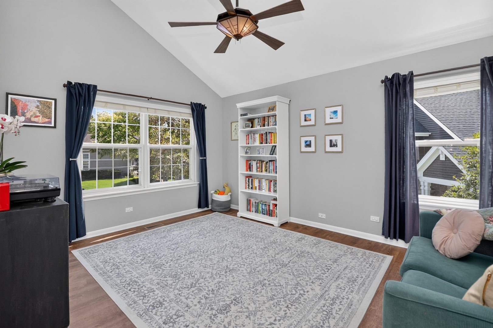 255 Penny Lane