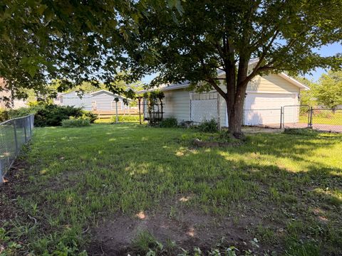Tiny photo for 811 1st Street, Colona, IL 61241 (MLS # 12680437)