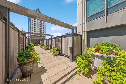 Tiny photo for 130 N Garland Court #2612, Chicago, IL 60602 (MLS # 12405928)