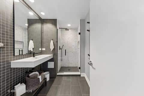 Tiny photo for 130 N Garland Court #2612, Chicago, IL 60602 (MLS # 12405928)