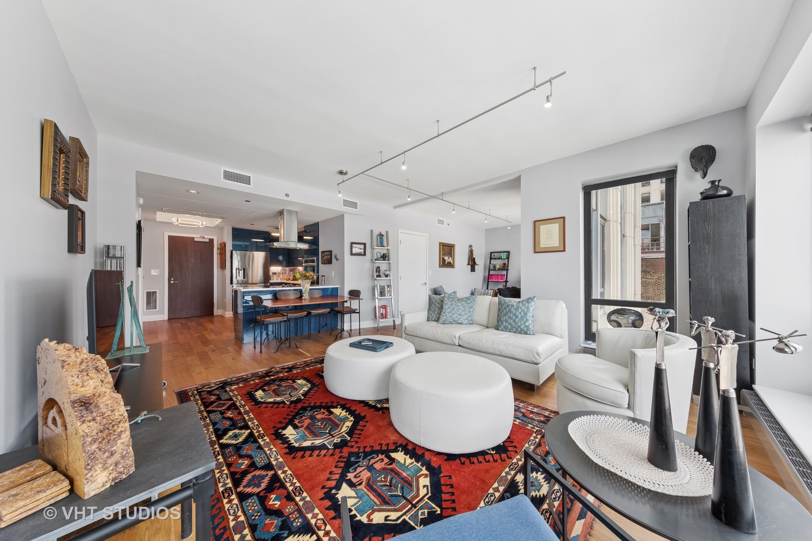 130 N Garland Court 2612