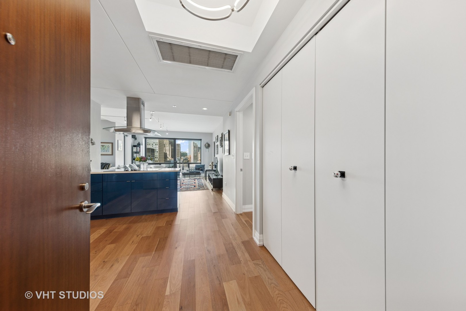 130 N Garland Court 2612