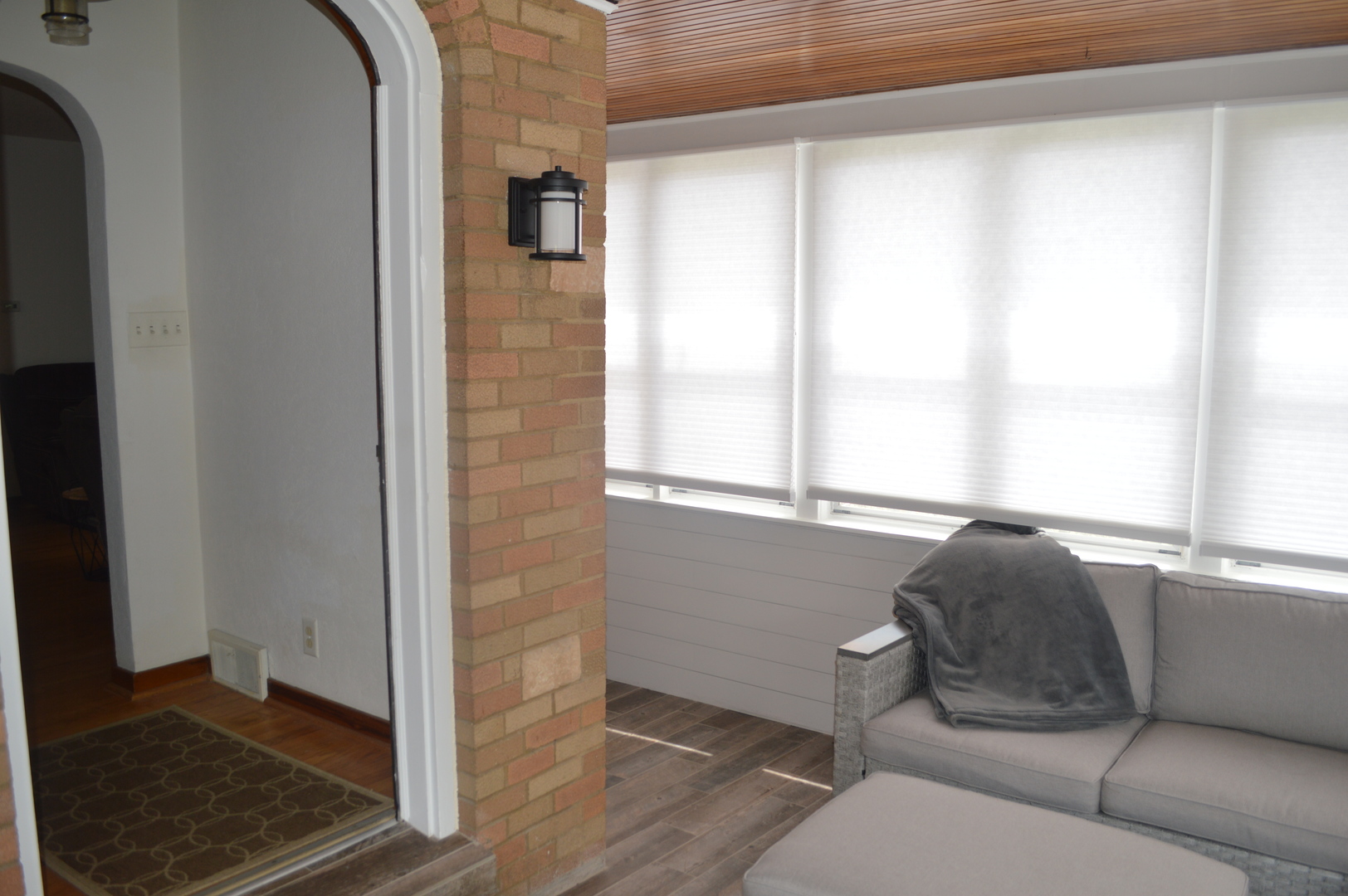 933 S 5th Street