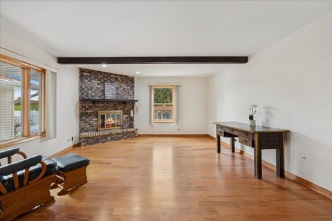 Tiny photo for 612 White Pine Road, Buffalo Grove, IL 60089 (MLS # 12536174)