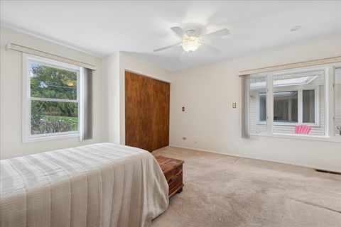 Tiny photo for 612 White Pine Road, Buffalo Grove, IL 60089 (MLS # 12536174)