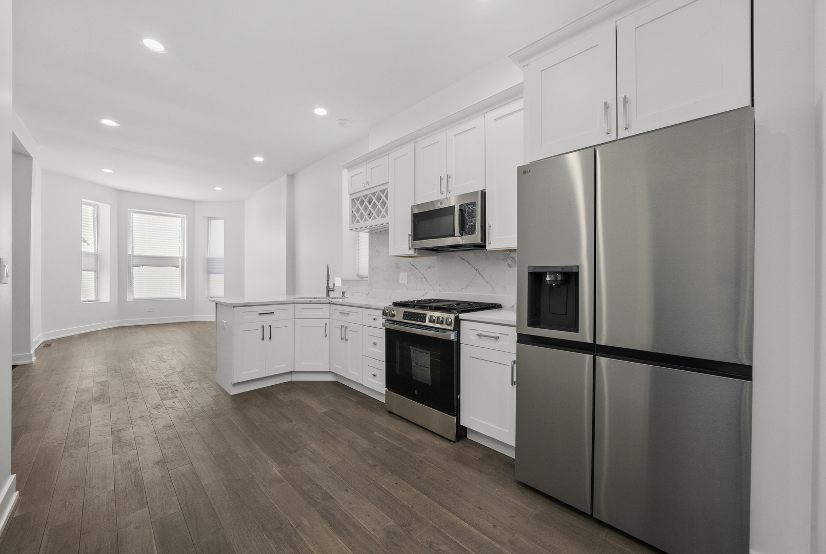 3824 W Fulton Street