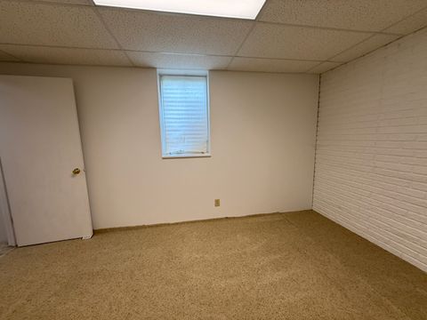 Tiny photo for 34 Madison Circle, Davenport, IA 52806 (MLS # 12616309)