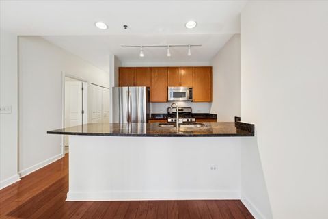 Tiny photo for 1250 S Michigan Avenue #1400, Chicago, IL 60605 (MLS # 12488404)