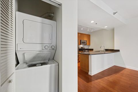 Tiny photo for 1250 S Michigan Avenue #1400, Chicago, IL 60605 (MLS # 12488404)