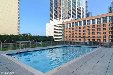Tiny photo for 1250 S Michigan Avenue #1400, Chicago, IL 60605 (MLS # 12488404)