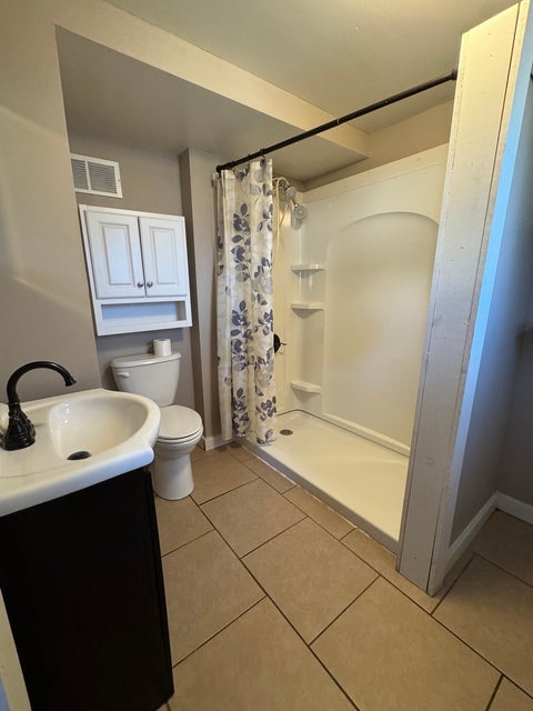 Tiny photo for 2301 Elm Street, Quincy, IL 62301 (MLS # 12751814)