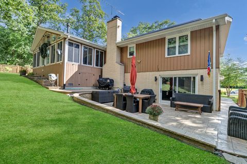 Tiny photo for 512 N Forest Drive, Addison, IL 60101 (MLS # 12478578)