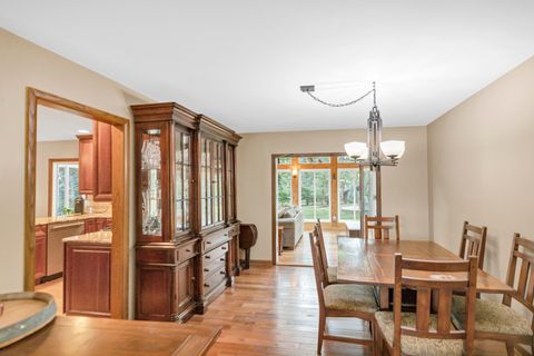 Tiny photo for 512 N Forest Drive, Addison, IL 60101 (MLS # 12478578)