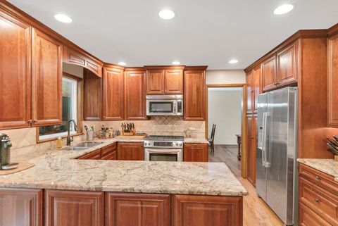 Tiny photo for 512 N Forest Drive, Addison, IL 60101 (MLS # 12478578)