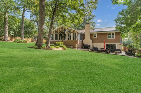 Tiny photo for 512 N Forest Drive, Addison, IL 60101 (MLS # 12478578)