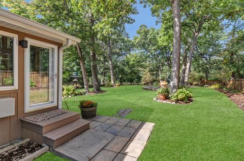 Tiny photo for 512 N Forest Drive, Addison, IL 60101 (MLS # 12478578)